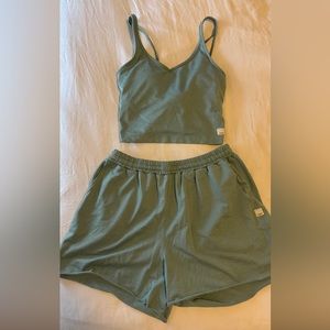 Vuori boyfriend shorts and performance tank, worn once- great condition